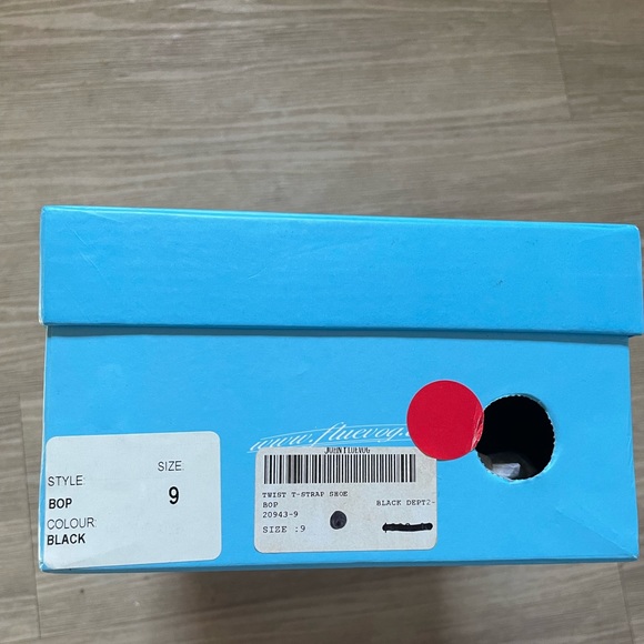 EUC Fluevog size 9 Bop T-strap heel - Picture 12 of 12